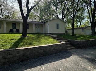 209 Roselawn Ave, Fairview Heights, IL 62208