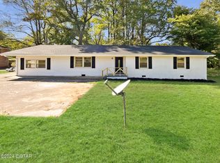 655 N Broad St, Lexington, TN 38351