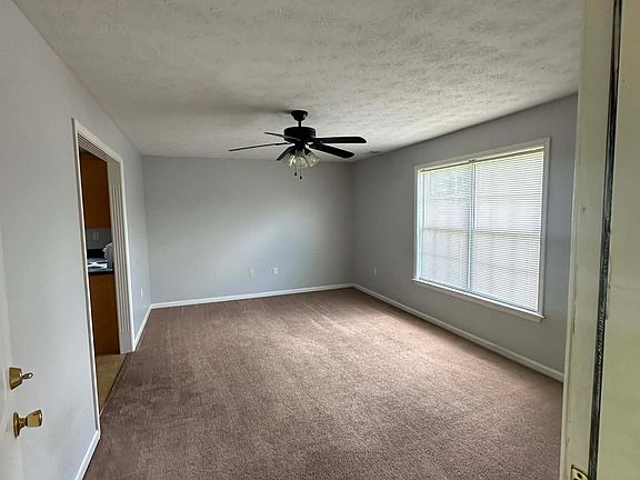 2nd image of 103 Braxton Ct APT D