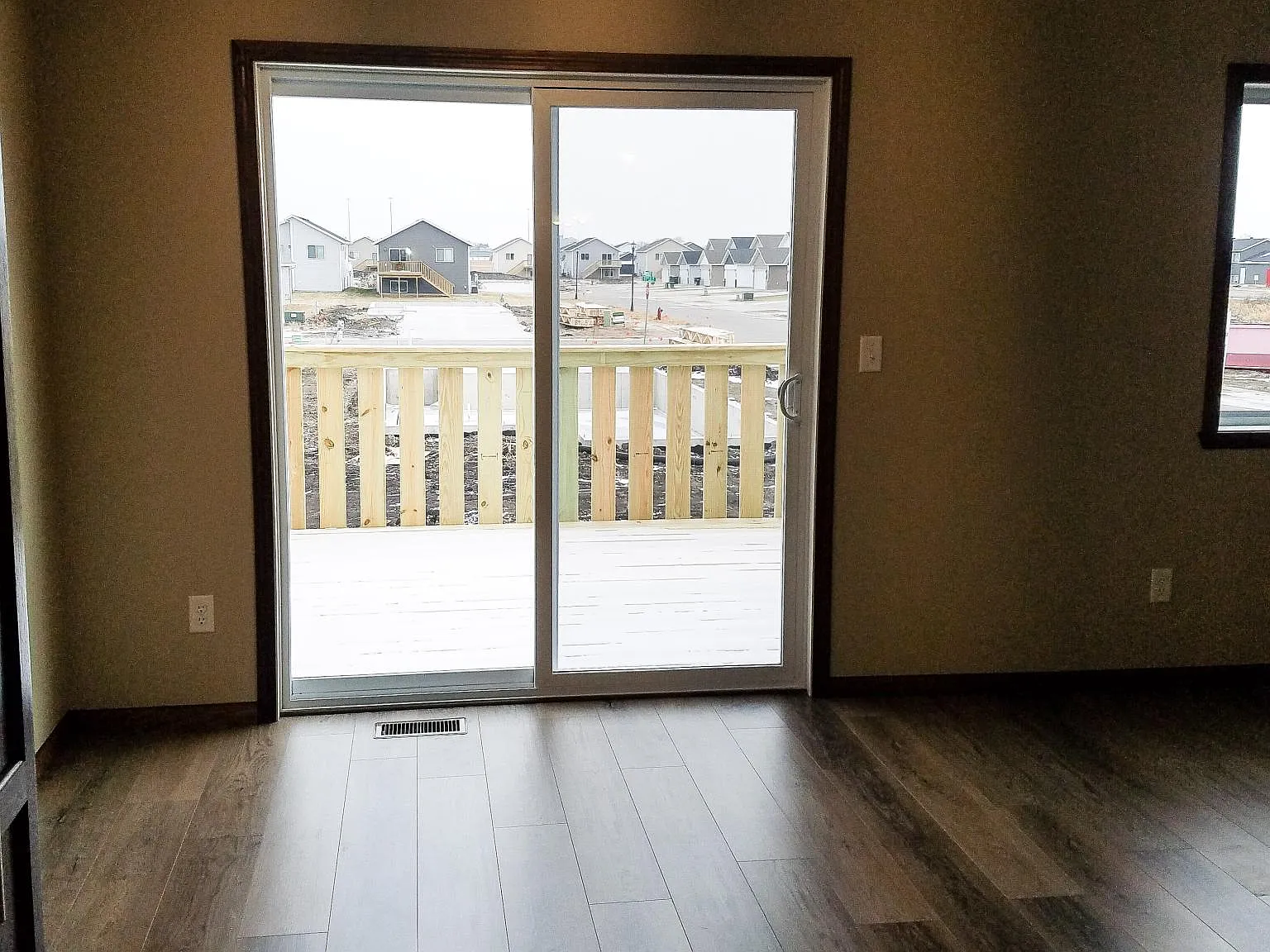 3 bed, 1790 sqft, $2,150 — Photo 3