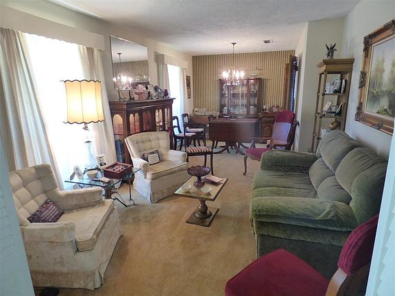 3rd image of 12306 Bexley Dr