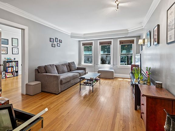 3rd image of 1262 W Winona St APT 2A