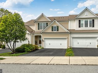 297 N Caldwell Cir, Downingtown, PA 19335