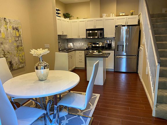 2nd image of 1277 Kettner Blvd Unit 105