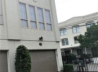 102 Riley Ln, Houston, TX 77003