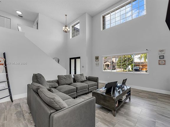 3rd image of 15416 SW 99th Ln