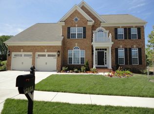 2103 Lake Forest Dr, Upper Marlboro, MD 20774