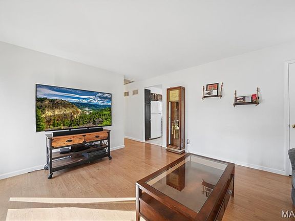 5th image of 2327 Wescreek Dr