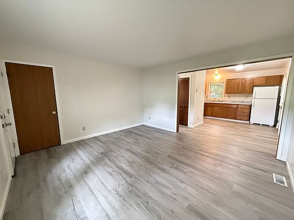 3rd image of 8694-8696 N Stoney Lake Rd #8694