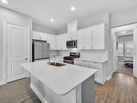 2nd image of 4164 Kearsage Dr