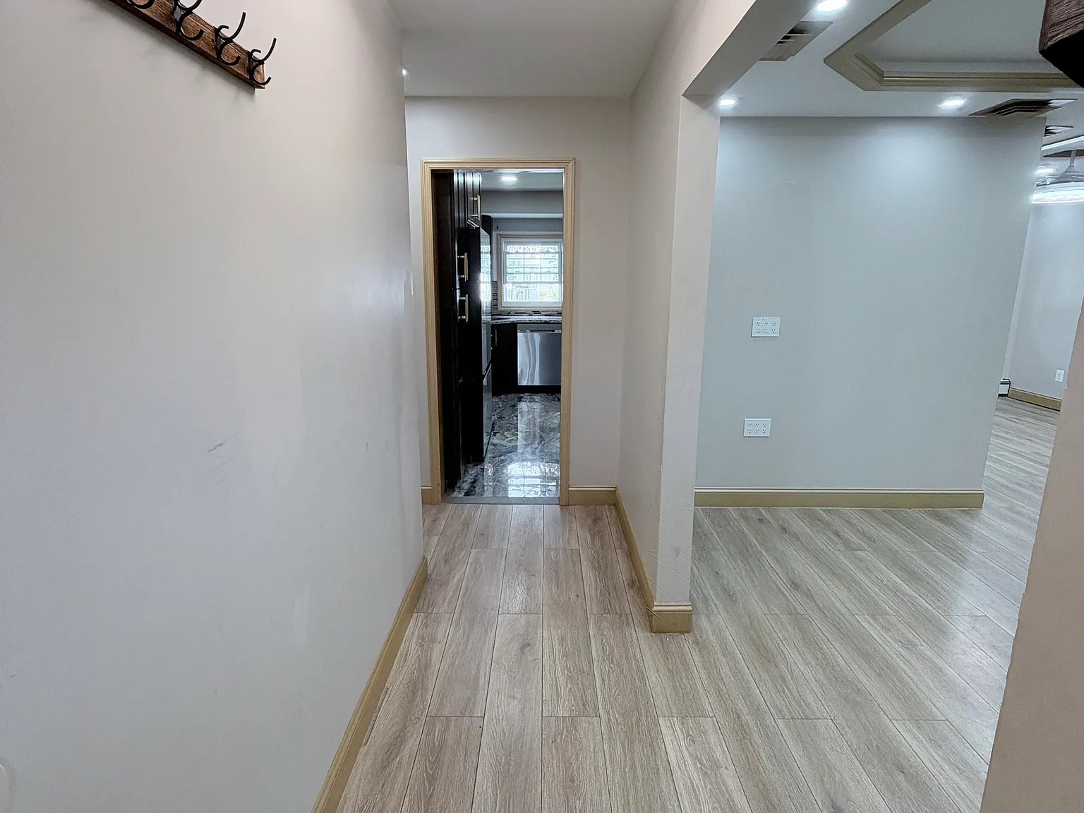 Troscher Ln, Bethpage — Photo 1