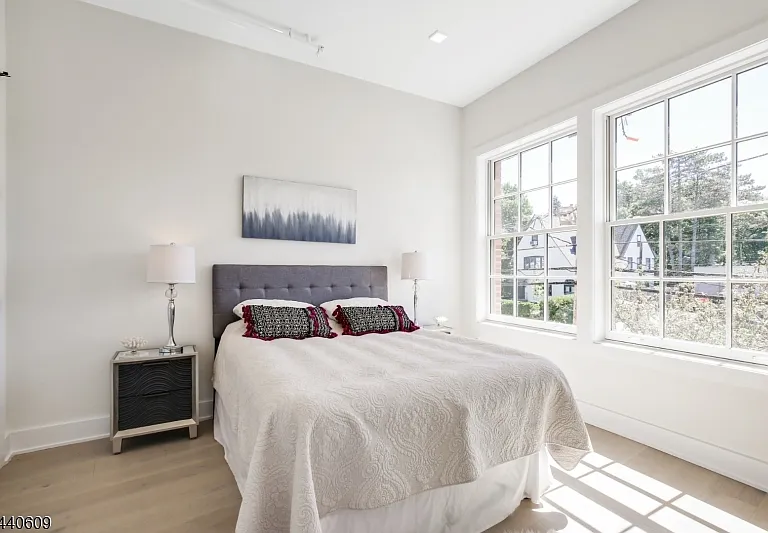 256 Park St #201 — Photo 7