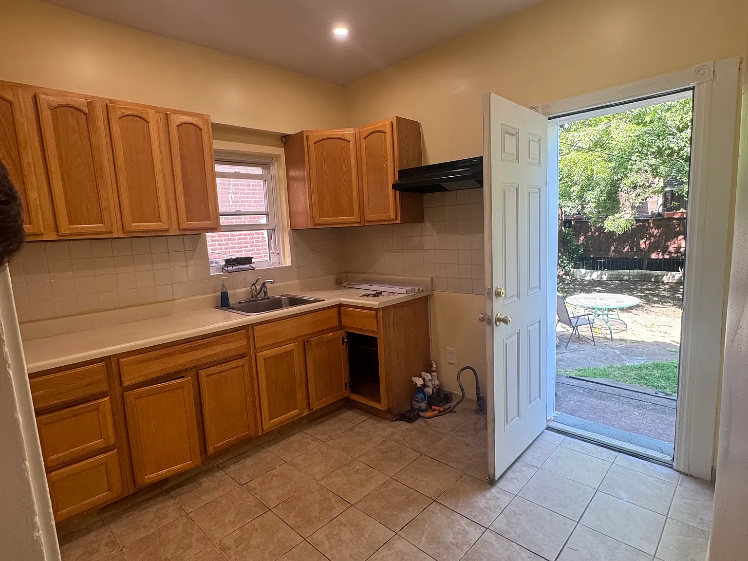 1 bed, $1,100 — Photo 4