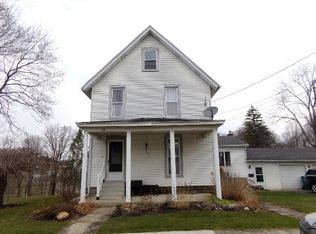 14 Needham St, Perry, NY 14530