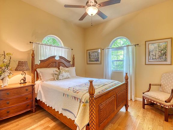 29th image of 198 Riverbend Dr