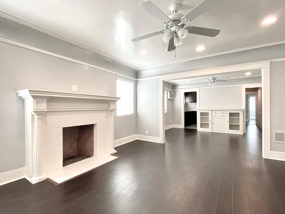1329 1/2 5th Ave