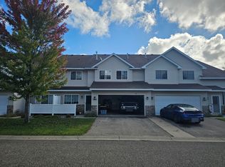 17447 Glacier Way, Lakeville, MN 55044