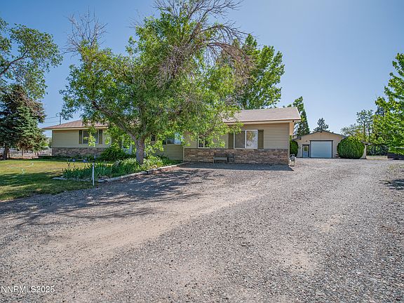 4th image of 803 Mustang Ln
