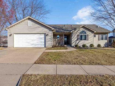 1018 Pheasant Valley St, Iowa City, IA, 52246