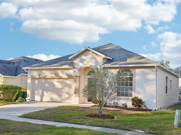 27451 Sky Lake Cir, Zephyrhills, FL 33544