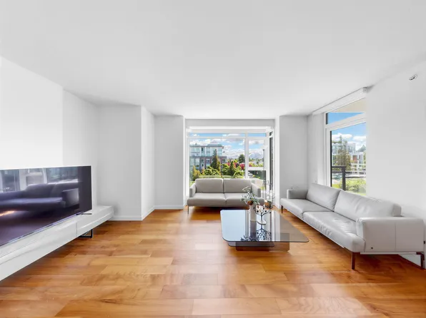 4189 Cambie St #402, Vancouver, BC V5Z 3B2