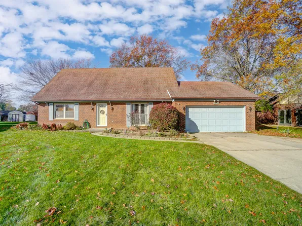 1005 Aster Dr, Wapakoneta, OH 45895