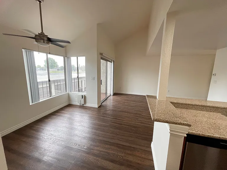 The Pinery Apartments — Photo 18