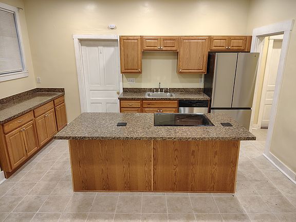 2nd image of 407 Elfinwild Rd