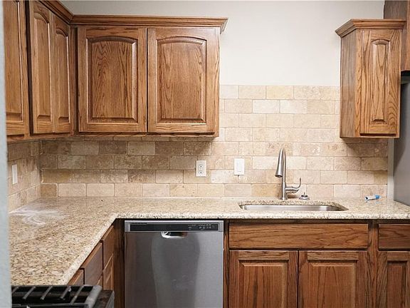 3rd image of 1300 S Rockwall Ave