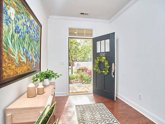 4th image of 350 Rose Walk Ln