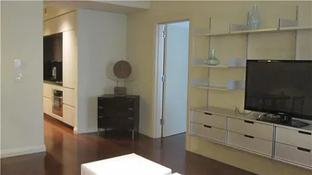 Rented by R New York