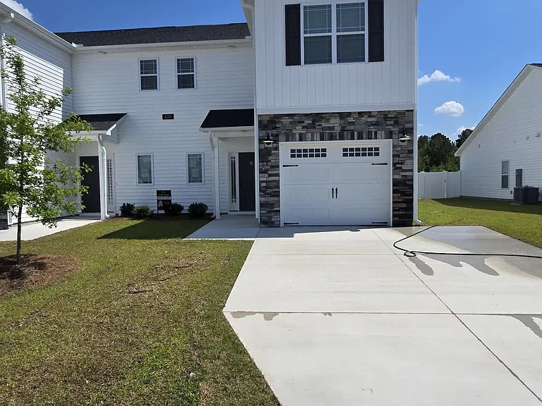 4301 Laurel Ridge Dr — Photo 3
