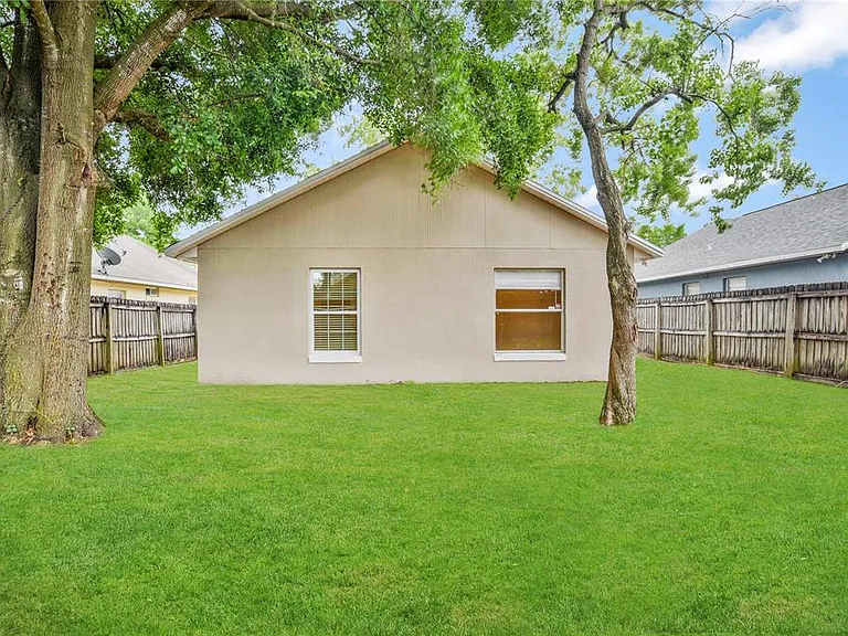 6369 Livewood Oaks Dr — Photo 15