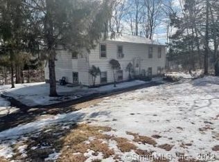1400 Saybrook Rd #1, Haddam, CT 06438
