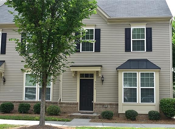2nd image of 9326 Lenox Pointe Dr