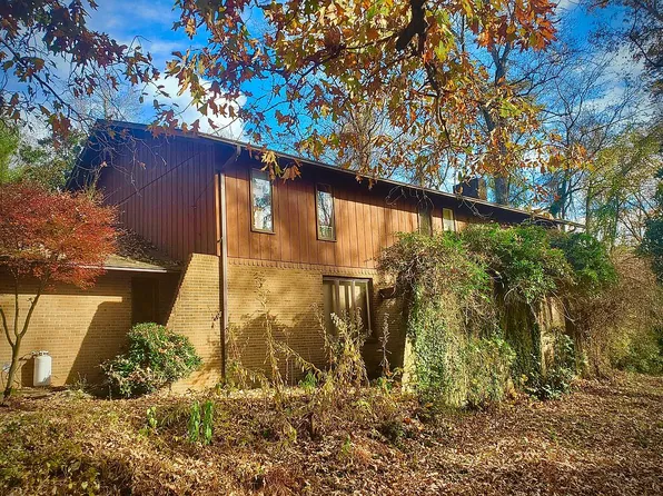 2501 Tall Pine Ln, Knoxville, TN 37920