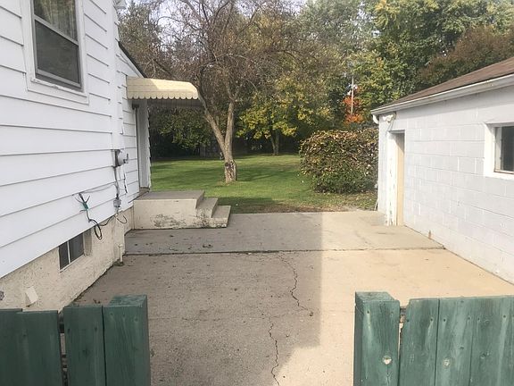 2nd image of 4135 Wayne St