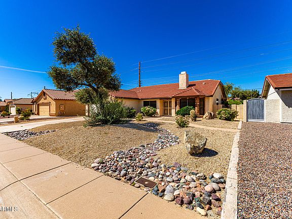 5th image of 12826 S 40TH Place