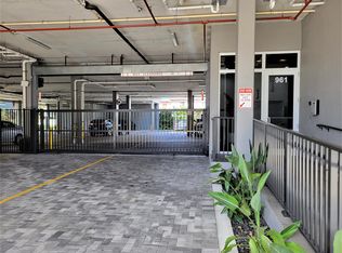 961 SW 7th St, Miami, FL 33130