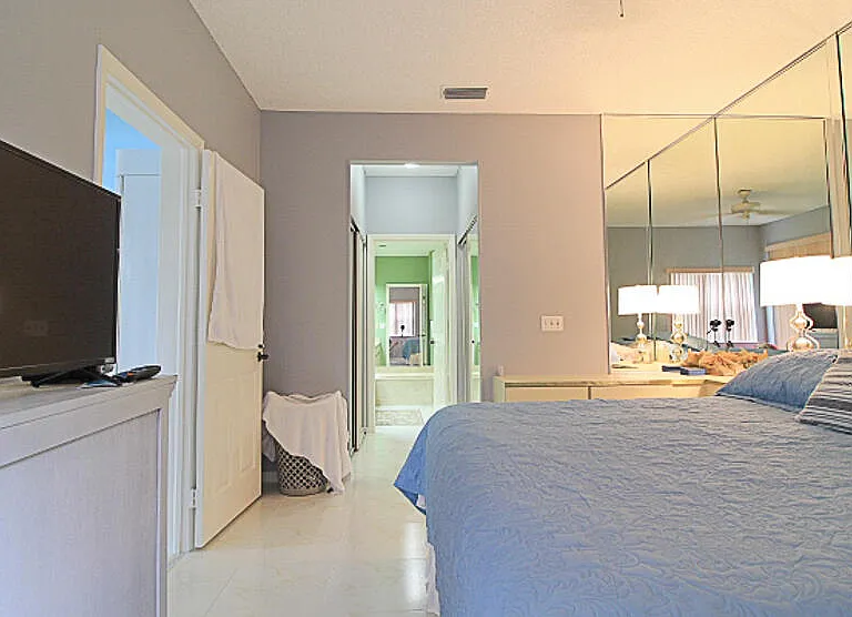 886 Windermere Way — Photo 18
