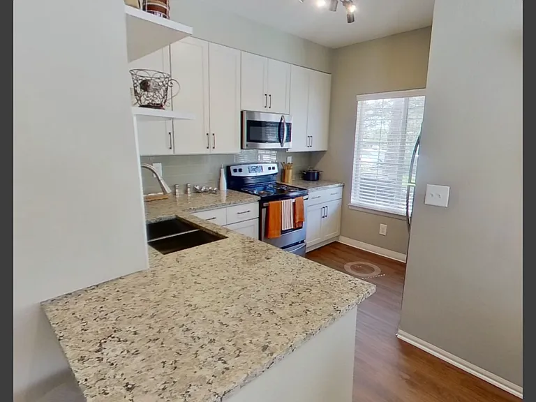 2181 S Trenton Way — Photo 7