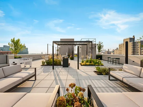 526 Baltic Street image 34 of 55