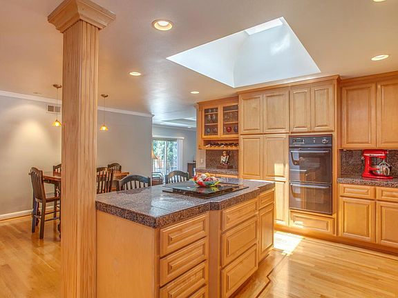 3rd image of 6015 Paxton Ct