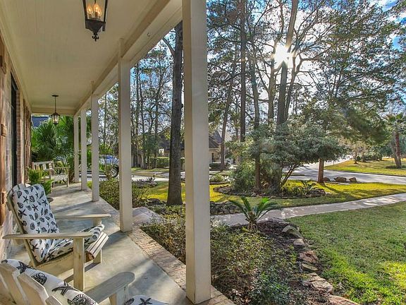 3rd image of 99 Park Cir