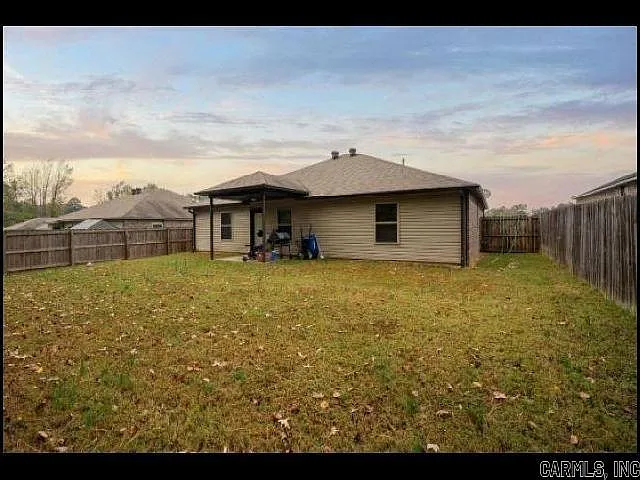 Building Photo - 2104 Fern Valley Dr