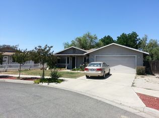 14290 Rosemary Cir, Armona, CA 93202