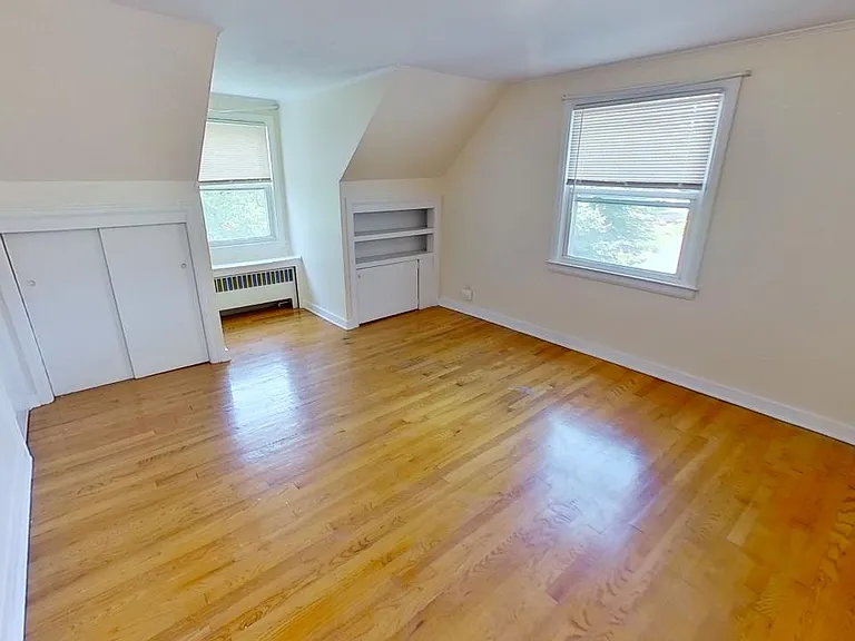 225 S Allen St #2L — Photo 8