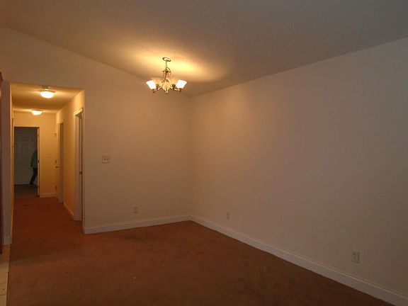 3rd image of 504 Club Villa Ct APT 3
