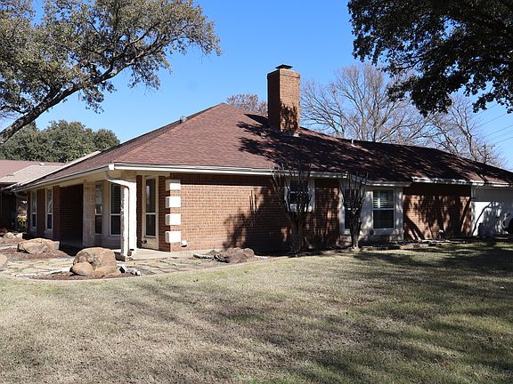 3rd image of 4217 Lake Vista Dr