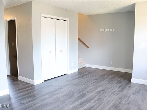 5th image of 3805 Renee Dr